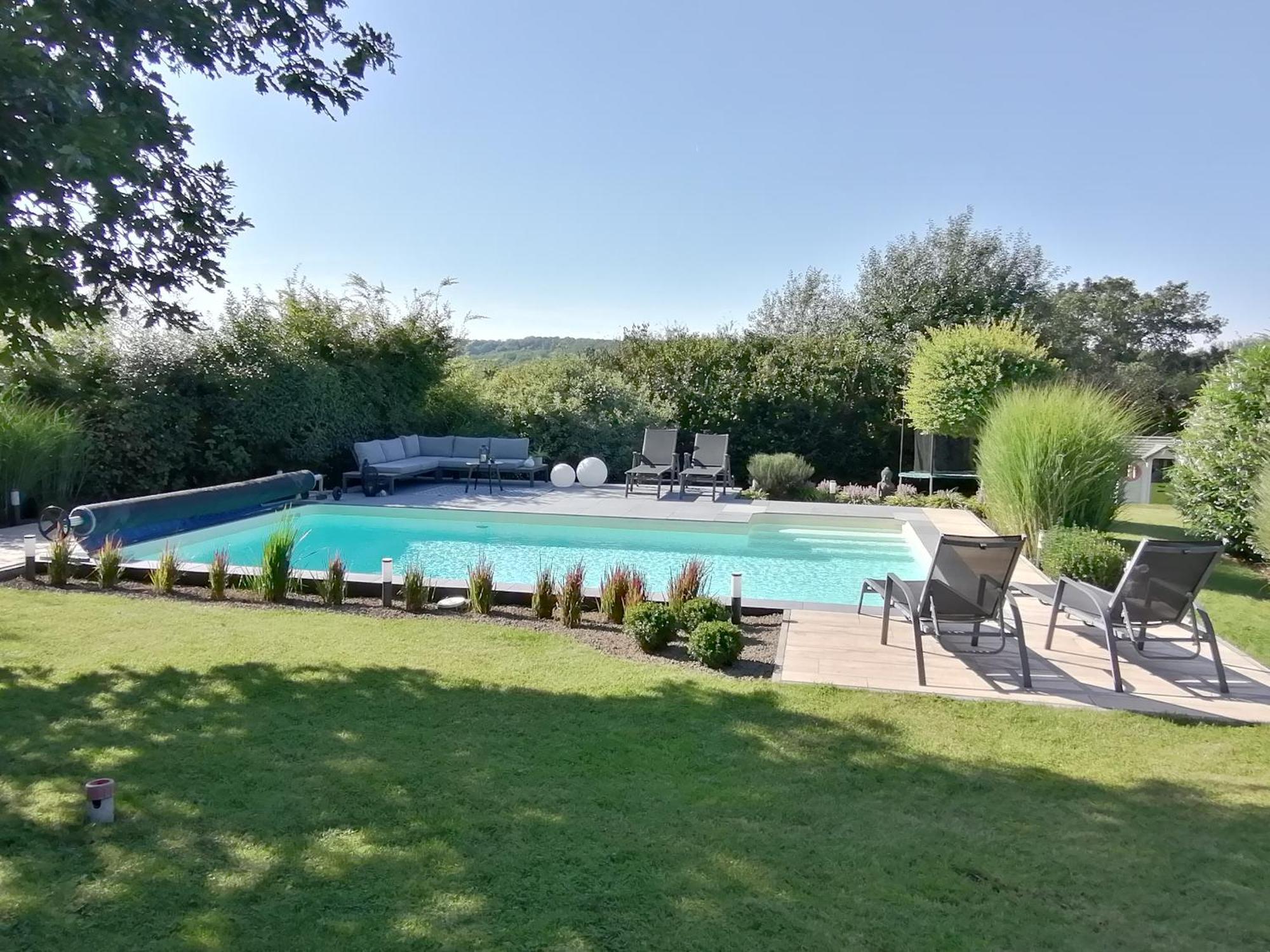 Le Clos Du Montys Louveigné Buitenkant foto